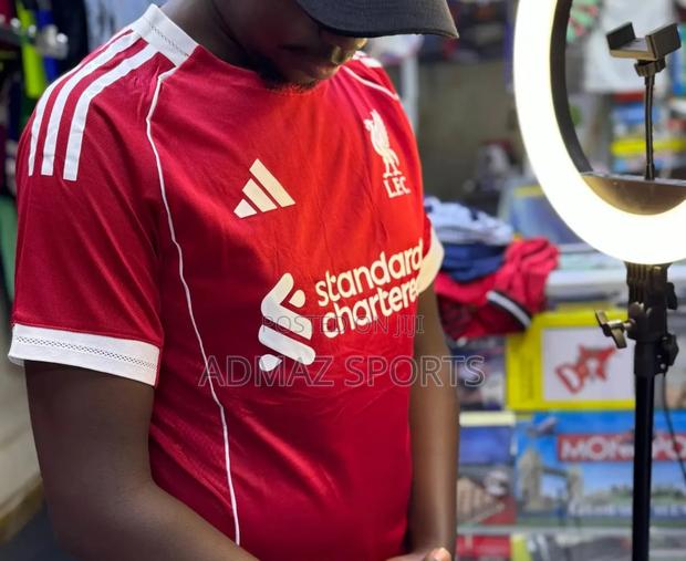 Liverpool Home Kit 25/26