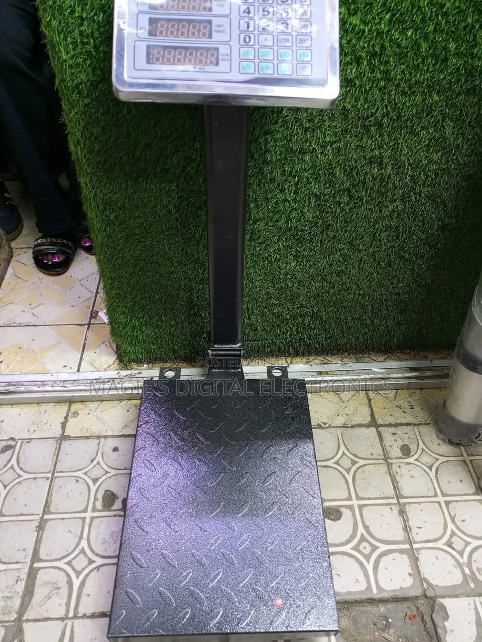 Super Excellent 150kg Digital Weighing Scale With Guard