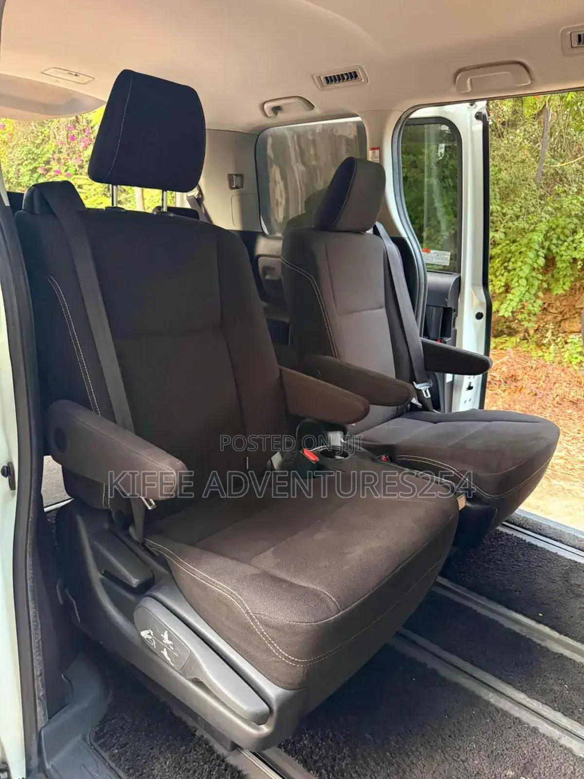 Selfdrive/Chauffer Driven Car Hire and Transfers