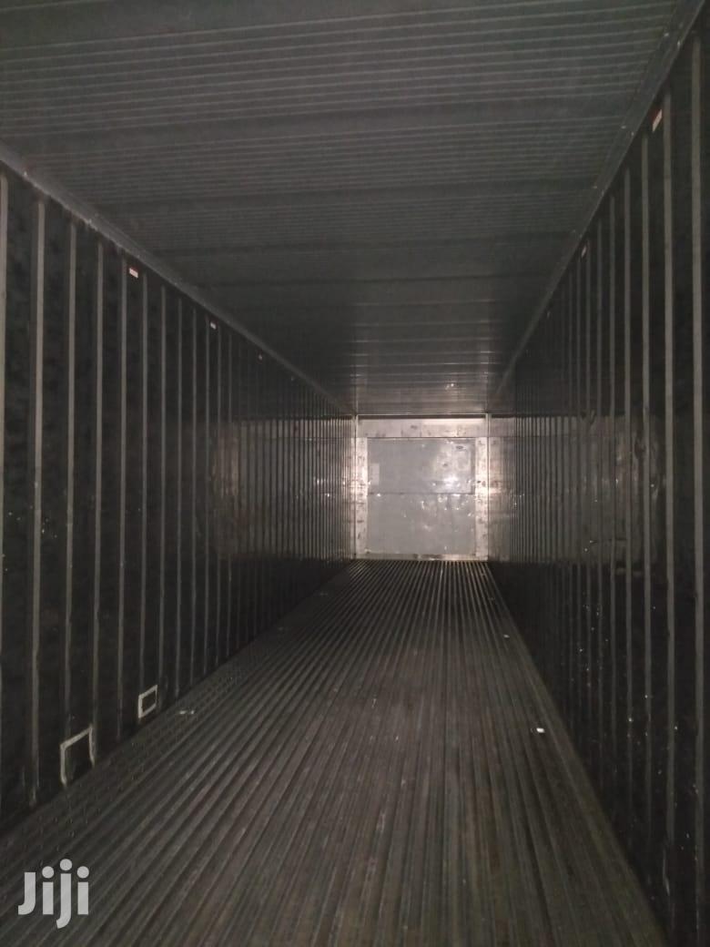 Reefrigerated Containers (Reefer)