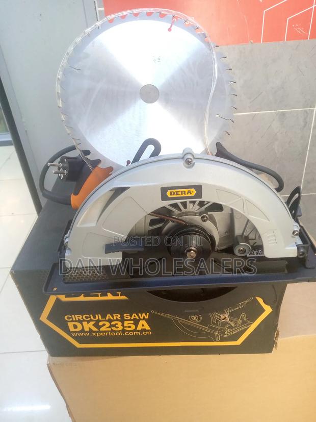 9 Inch Dera Circular Saw - main view