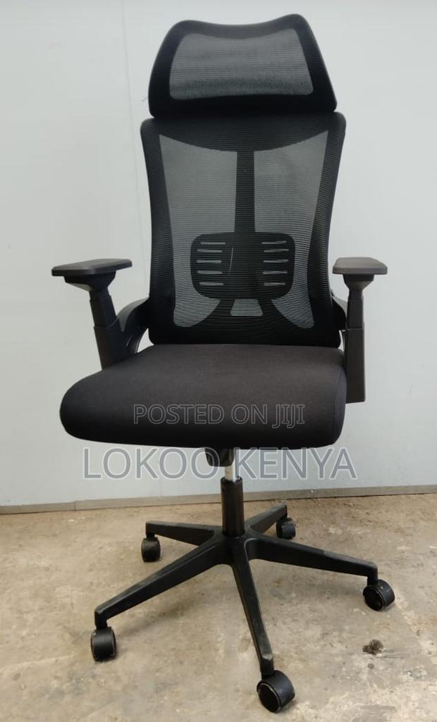 Office Chair : Sculpted Orthopedic Executive Chair