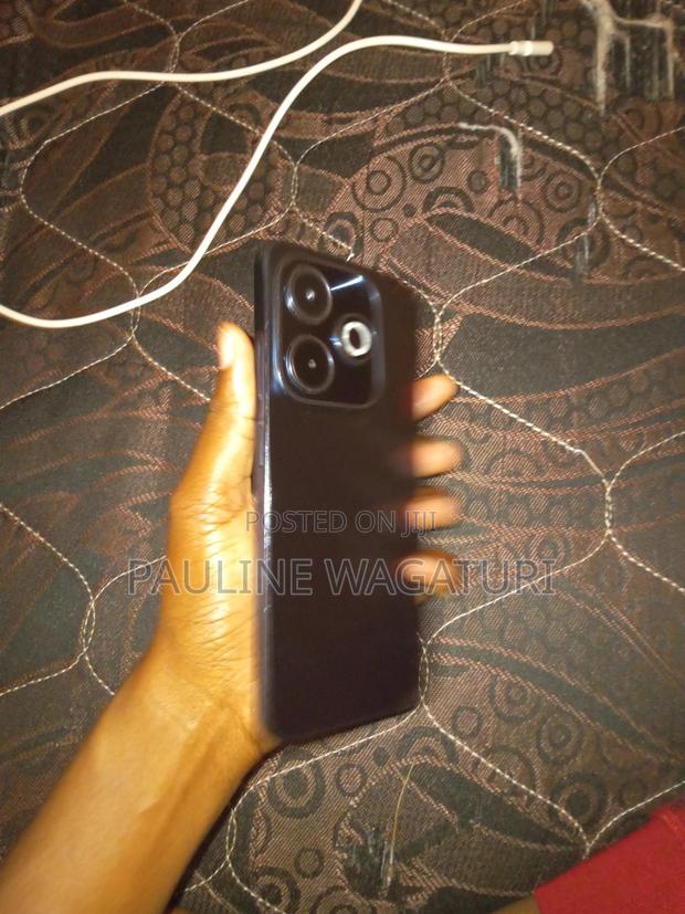 Infinix Hot 40i 128 GB Black - thumbnail 2