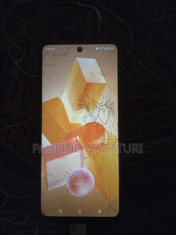 Infinix Hot 40i 128 GB Black - thumbnail 3