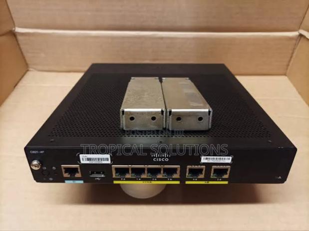 Cisco C921-4p Gigabit Ethernet Security Router