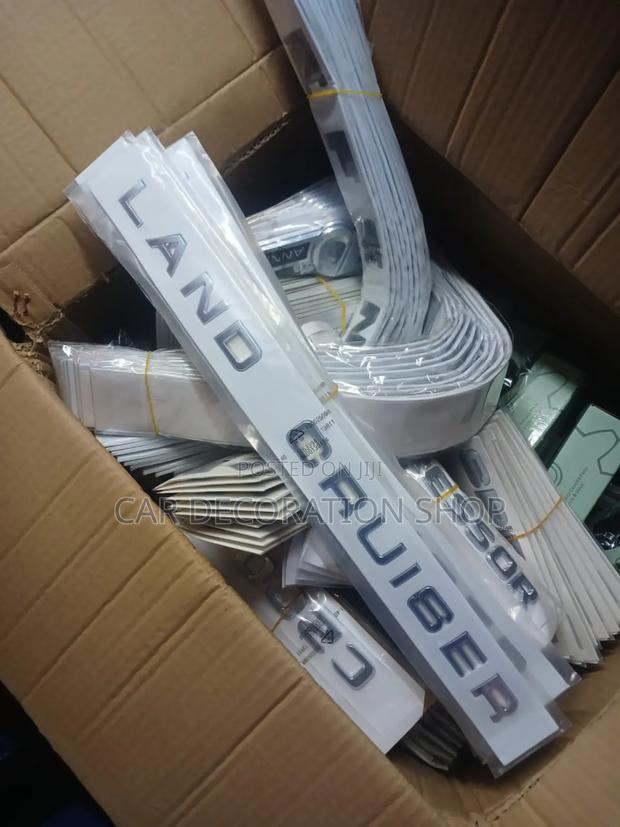 Land Cruiser Bonnet Replacement Decal Badge
