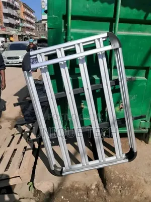 Versatile Roof Rack System for All Cars