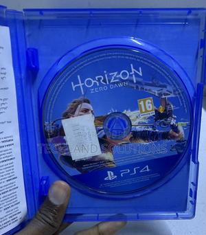 Moderately Used Horizon Dawn Ps4 Game - thumbnail 2