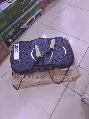 Vibrating Plate Exercise Machine - thumbnail 2