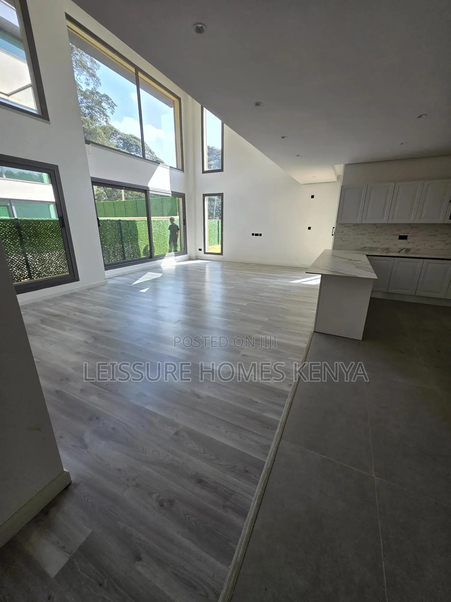 5bdrm Villa in Lavington for sale