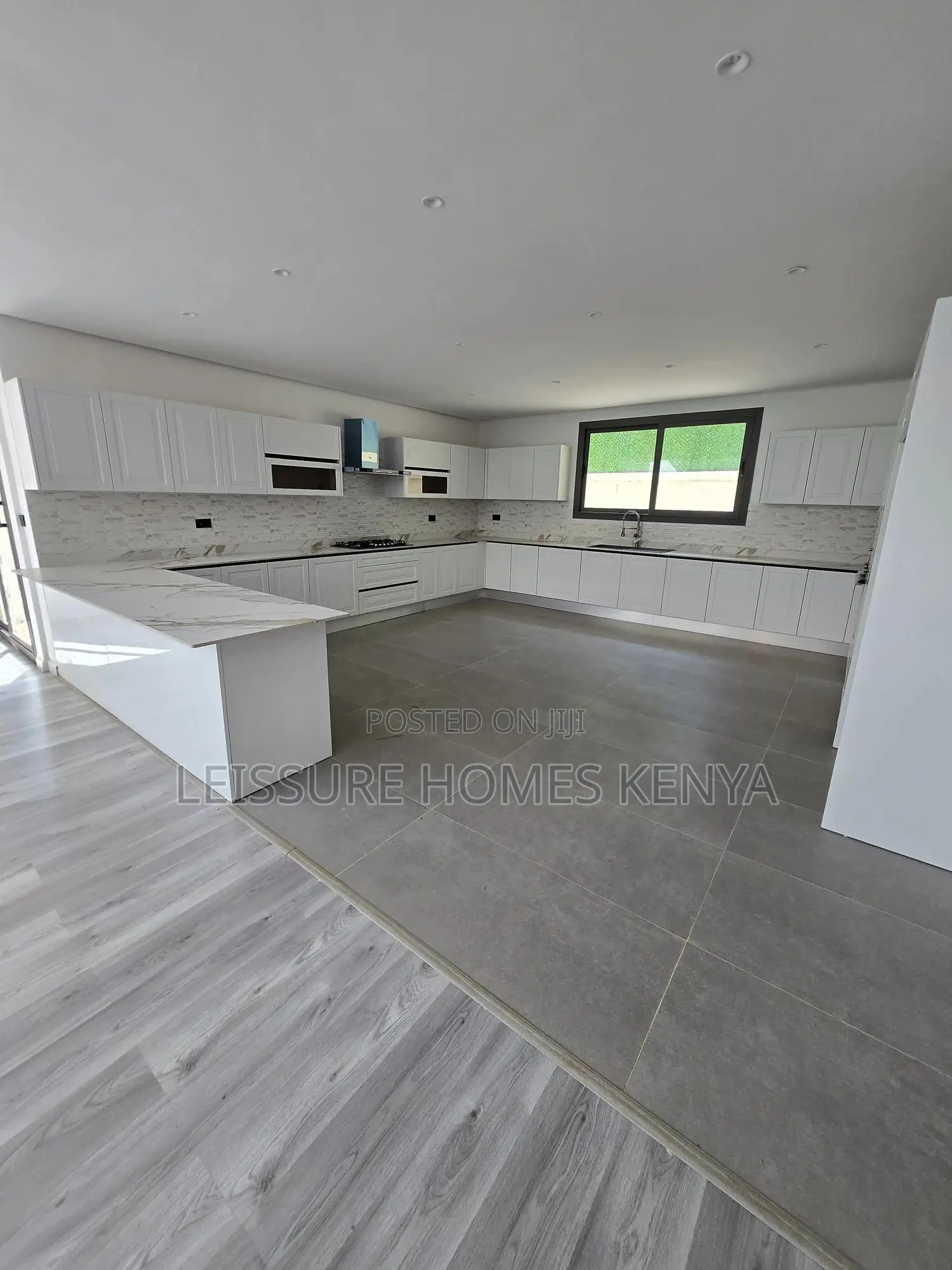 5bdrm Villa in Lavington for sale