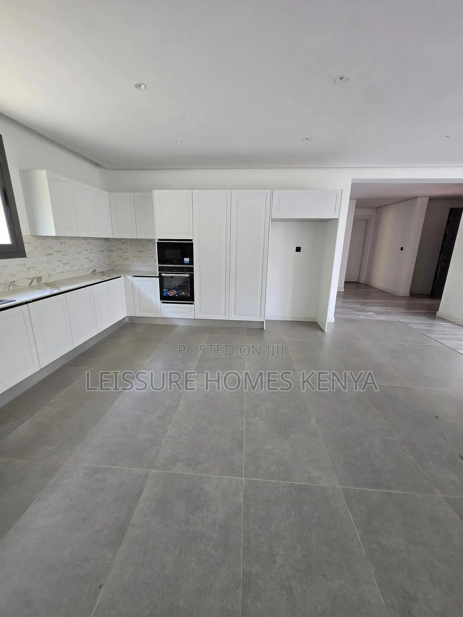 5bdrm Villa in Lavington for sale