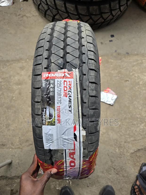 225/70r17c Roadx Tyre - main view