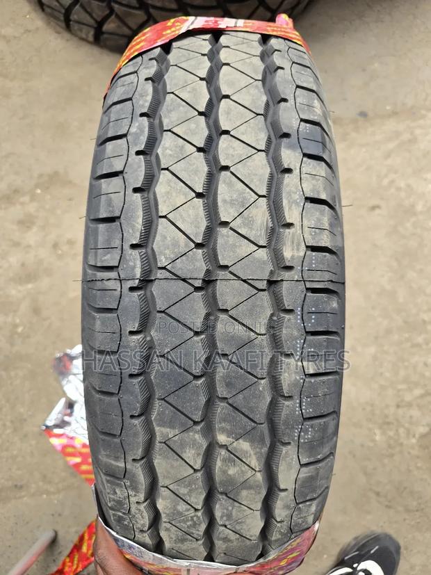 225/70r17c Roadx Tyre - thumbnail 2