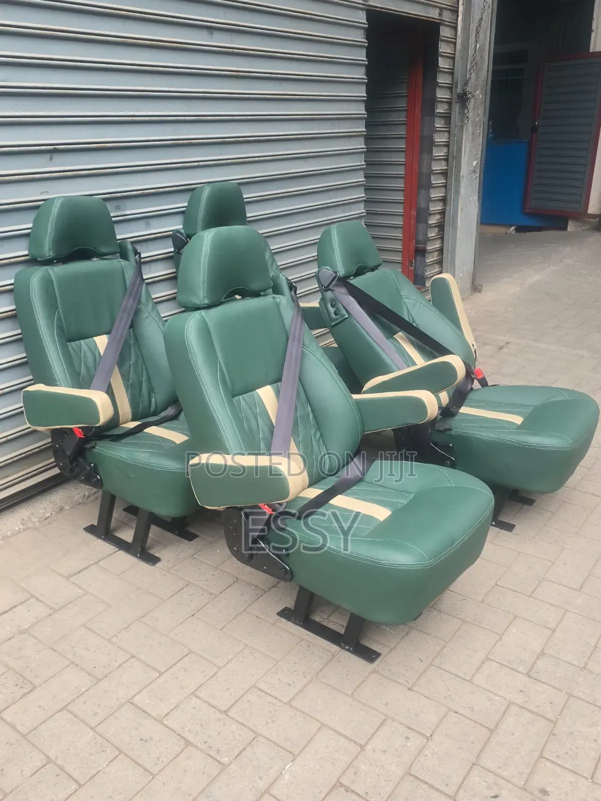 Luxury Reclining and Non-Reclining Tour Land Cruiser Seats