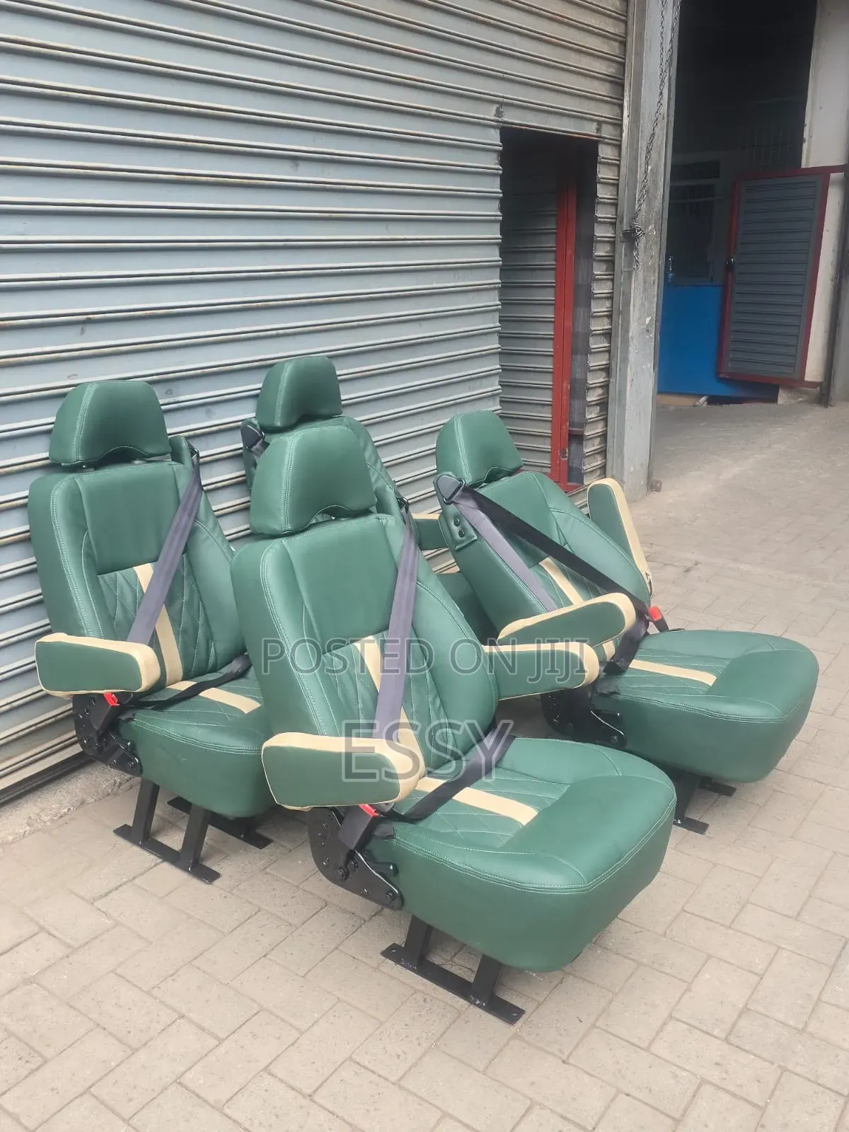 Luxury Reclining and Non-Reclining Tour Land Cruiser Seats