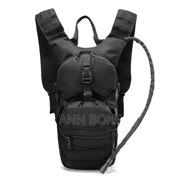 Restocked *Hydration Camel Backpack With 3litres - thumbnail 3