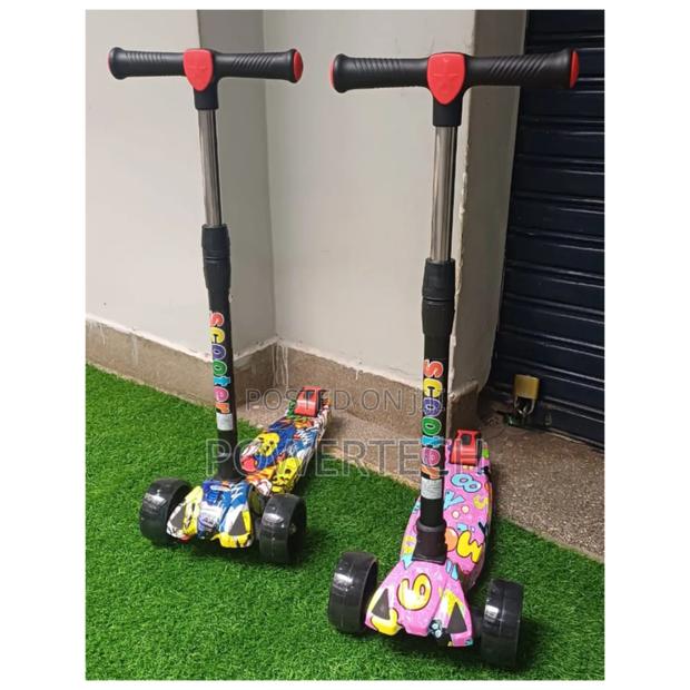 Graffiti Scooter With Lights and Music - main view