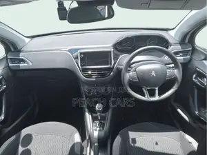 Peugeot 208 2016 White