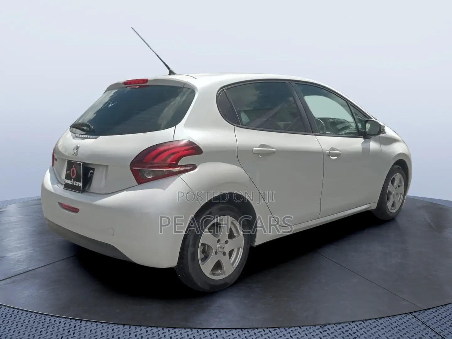 Peugeot 208 2016 White