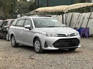 Toyota Corolla Fielder 1.5 Hybrid FWD 2018