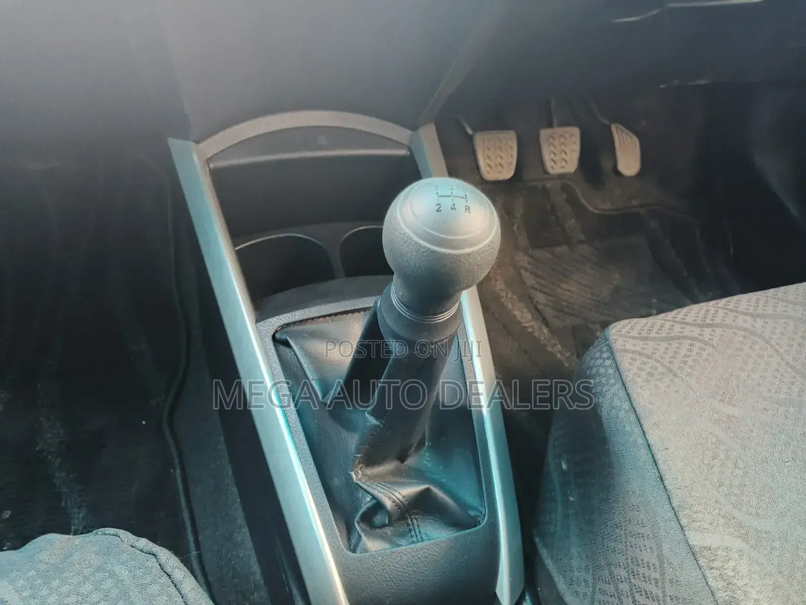 Toyota Corolla 2018 White