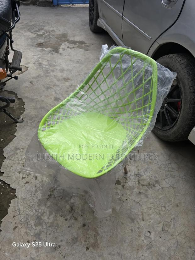 Green Dinning Chair - main view