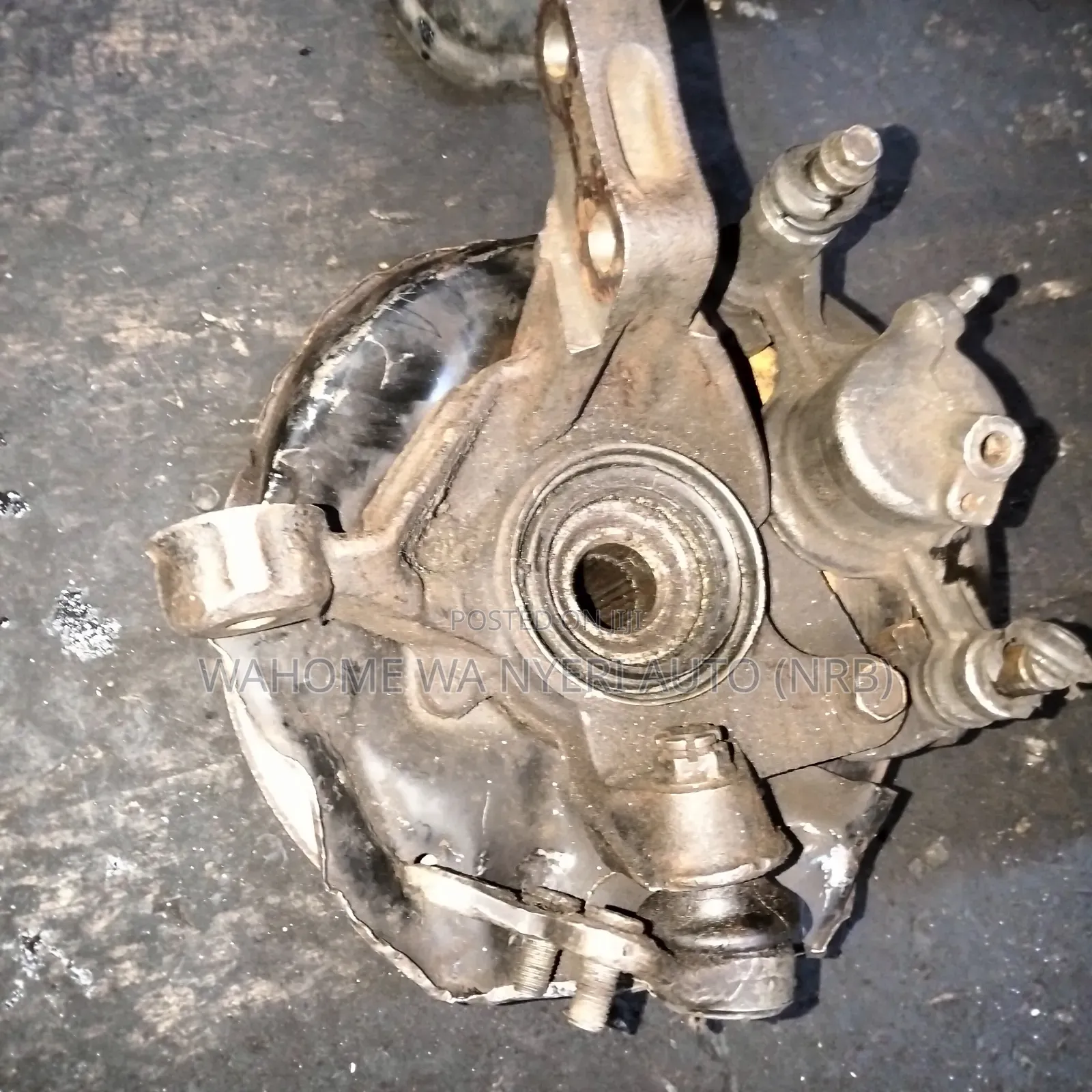 Complete Front Hub Raum Old Model
