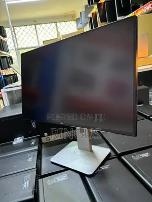 Dell 27" . Monitor