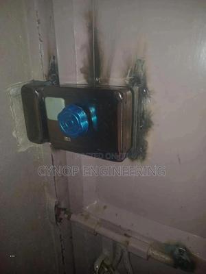 Smart Lock With Rfid Card Entry - thumbnail 2