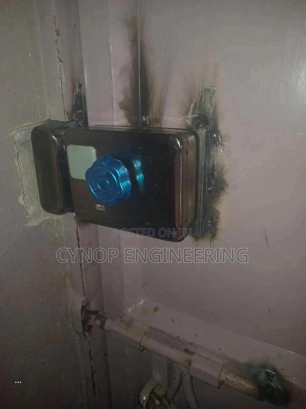 Smart Lock With Rfid Card Entry - main view