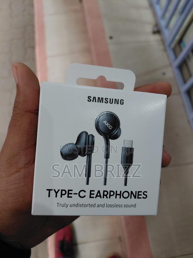 Samsung Type C Earphones - main view