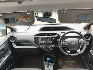 Toyota Aqua 2018 Gray