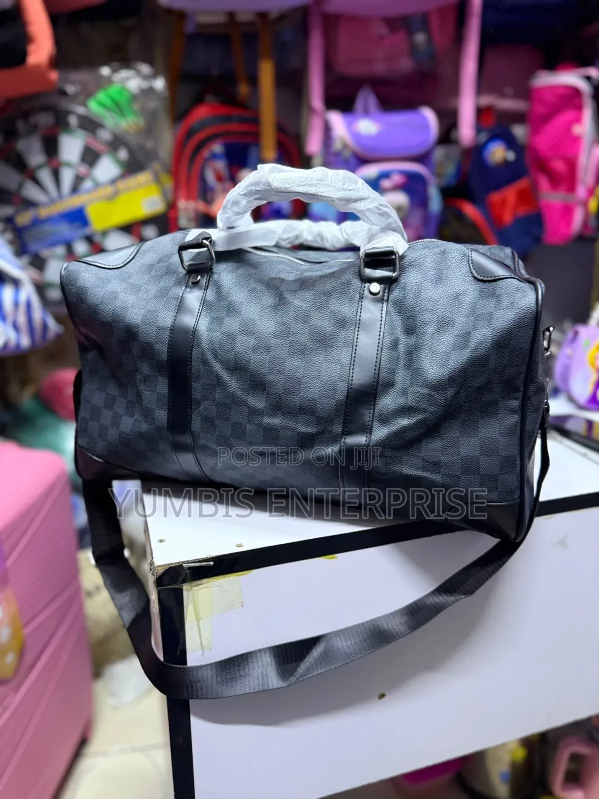 Lv Medium Duffle Bags at 1200 Medium Quality Size