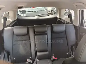 Honda Fit Shuttle 2018 Silver