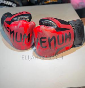 Top Quality Venum Boxing Gloves - thumbnail 2