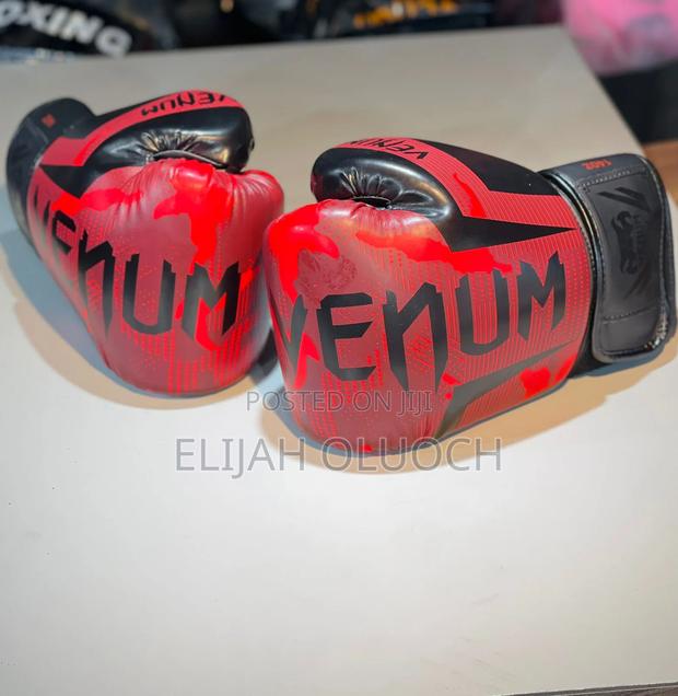 Top Quality Venum Boxing Gloves - main view