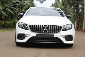 Mercedes-Benz E400 2019 White