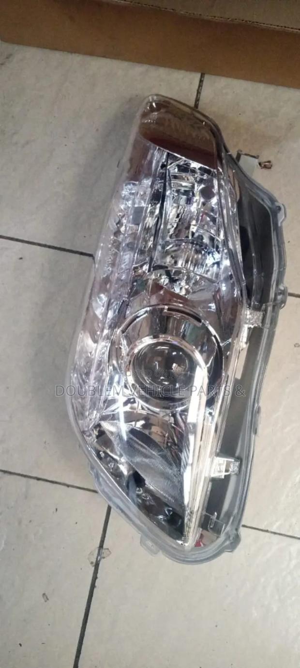 Headlamp Corolla Fielder/Axio Saloon 2008,2009,2010 Xenon