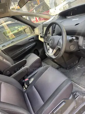 Nissan Serena 2019 Black