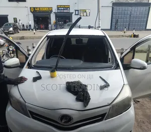 Toyota Fielder 2015 Windscreen