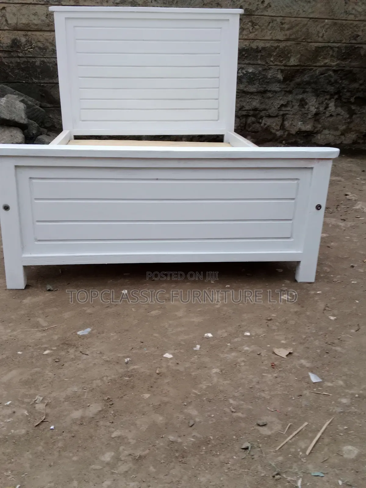 Mordan White Bed