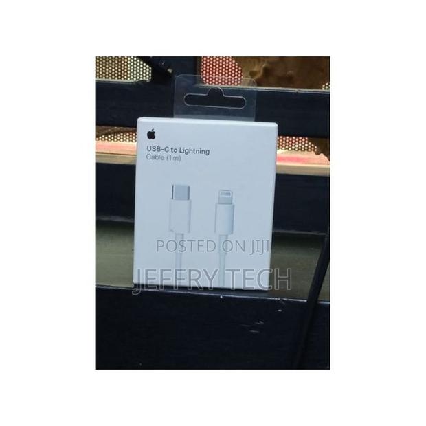 Apple iPhone 13 Usb-C to Lightning/ iPhone Cable (1m) - thumbnail 2