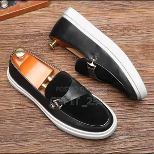 Suede Monk Straps

Sizes 39-46restocked Fully 🔥🔥