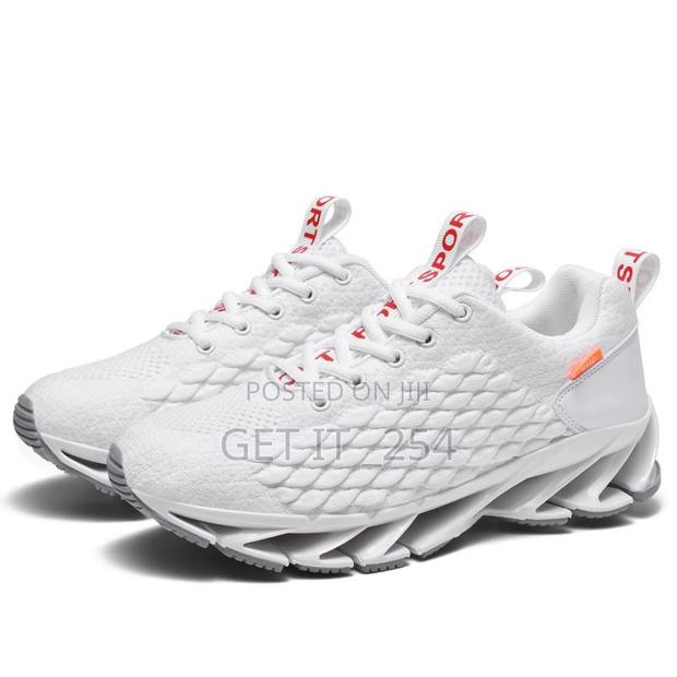 Broken Rules🔥🔥

Sizes:39/40/42/44/45 - thumbnail 3