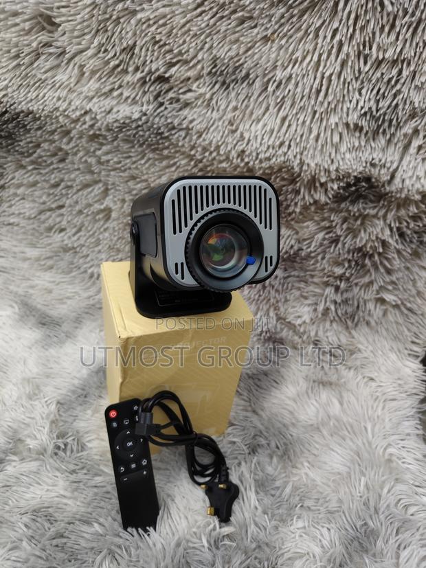 Hy320 Pro Android 13 Mini Projector - main view