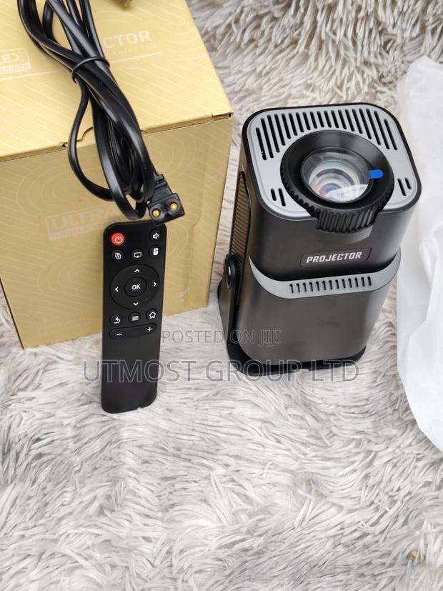 Portable LCD Hy320 Android 13 Mini Projector - main view