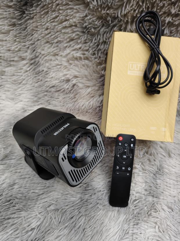 Restocked Hy320-Mini Black Android 13 Projector - thumbnail 2