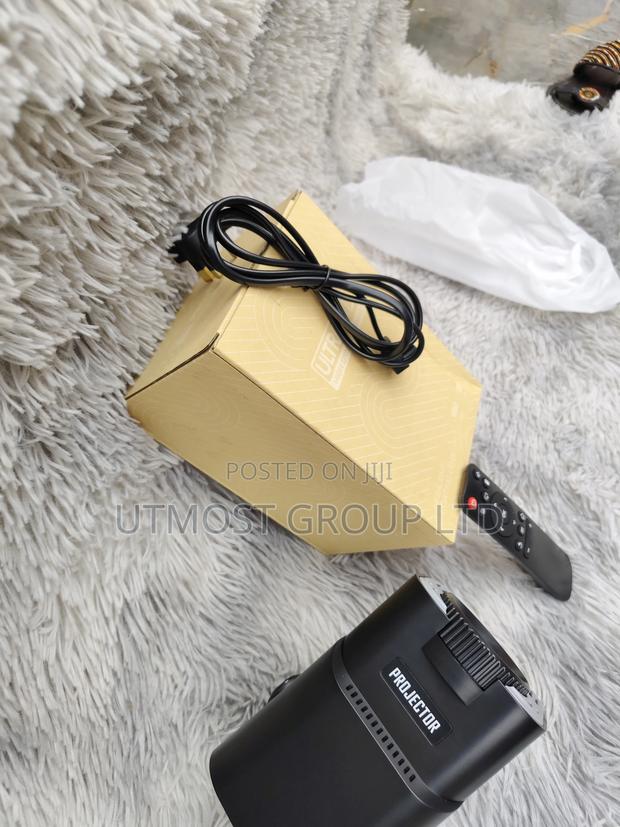 Hy320 Smart Android 13 Mini Projector - thumbnail 3