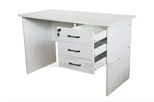 Office Desk: 0.9m Elegant And Sturdy Office/Study Desk